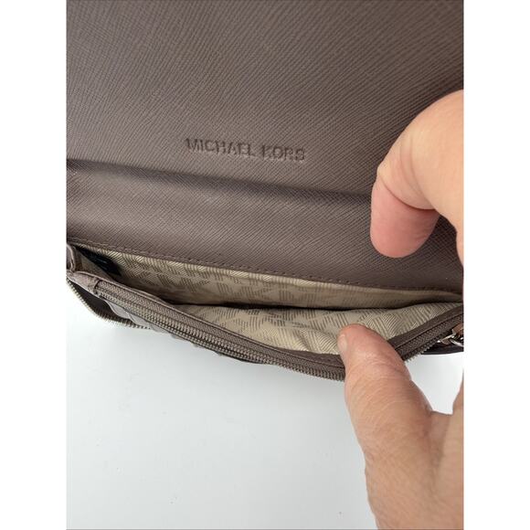 Michael Kors Jet Set Travel Wallet, Large Leather Continental- Brown Chocolate - Picture 9 of 10